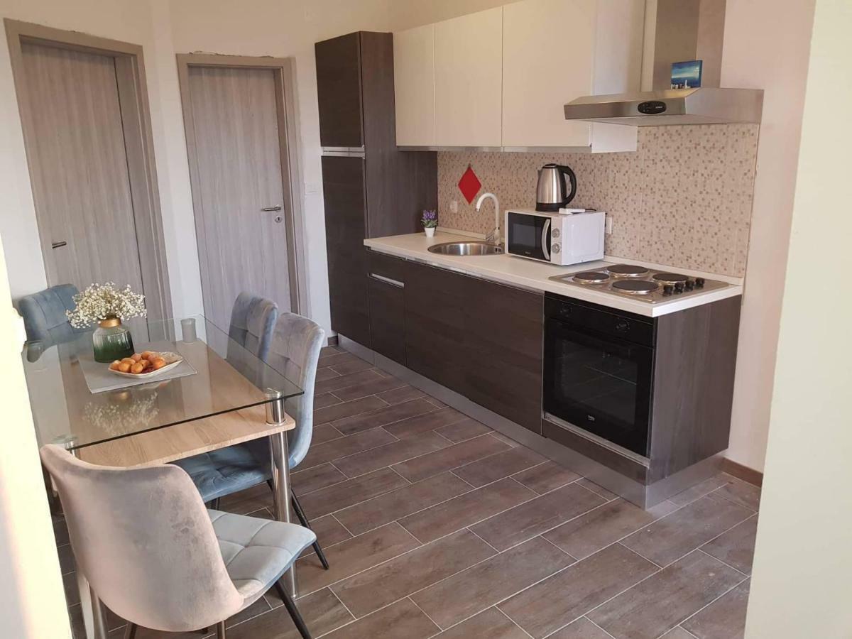 Apartmani Luce I Miho Nin Exteriér fotografie