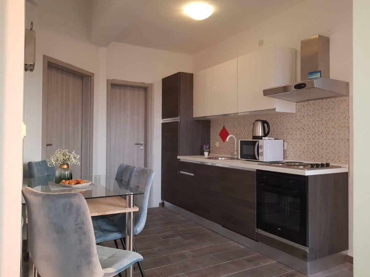 Apartmani Luce I Miho Nin Exteriér fotografie