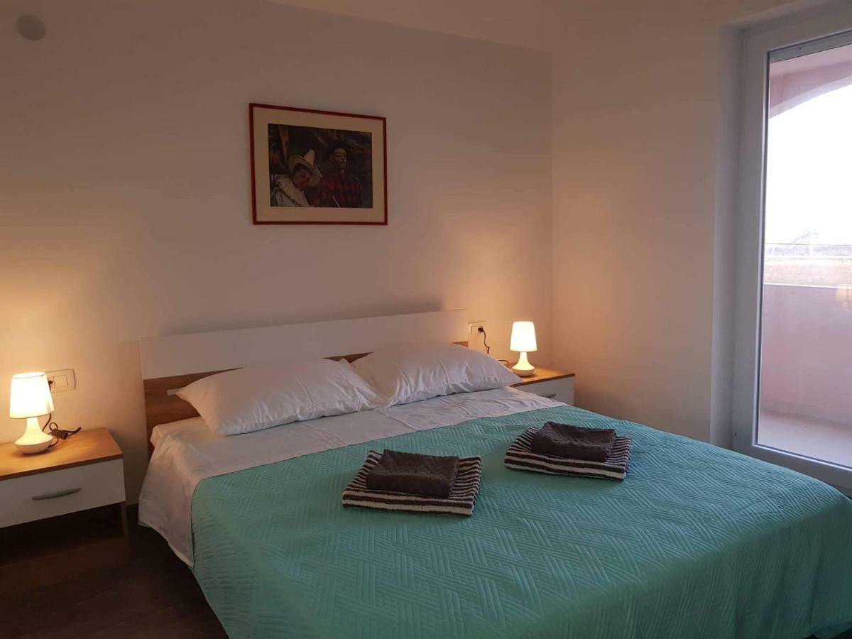 Apartmani Luce I Miho Nin Exteriér fotografie