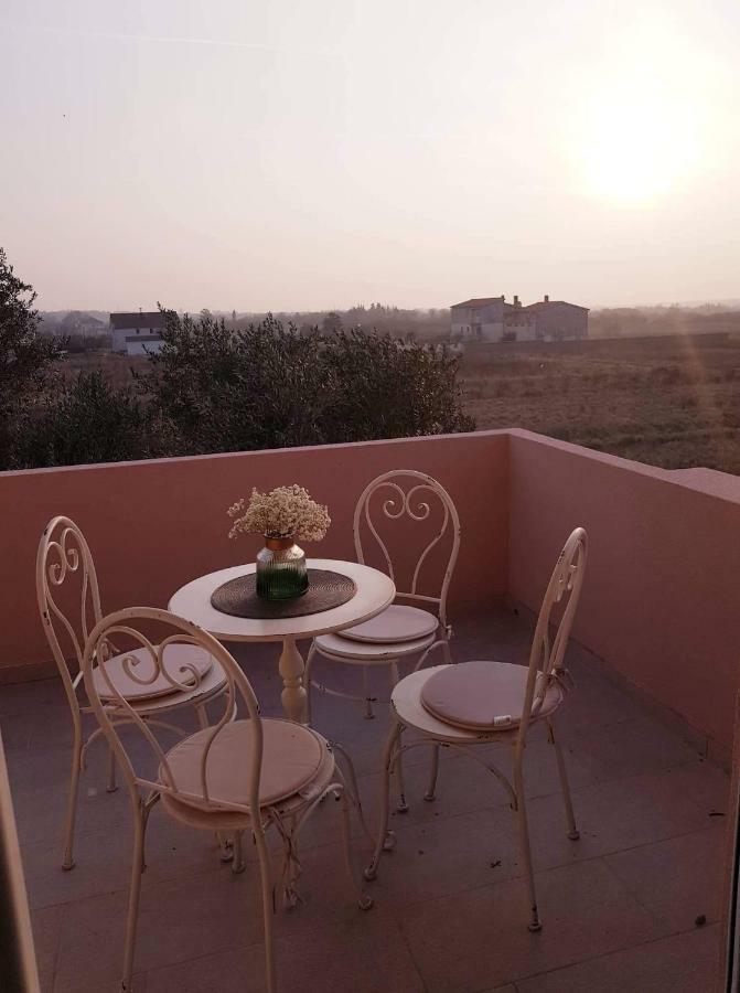 Apartmani Luce I Miho Nin Exteriér fotografie